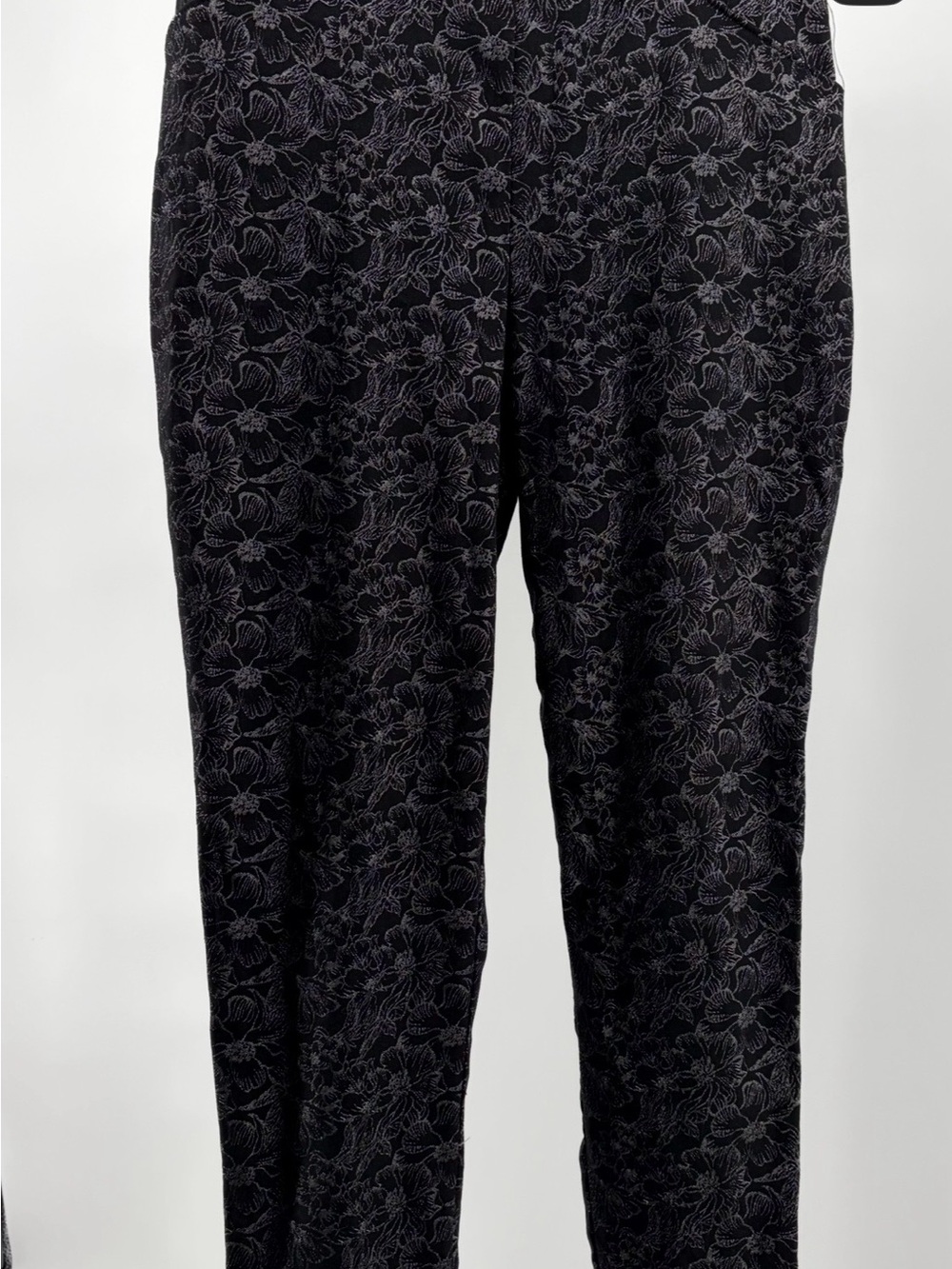 Vintage Versona Black Modern Skinny Women's Pants Size 12 NWT